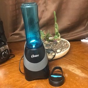 Oster blend and go smoothie blender